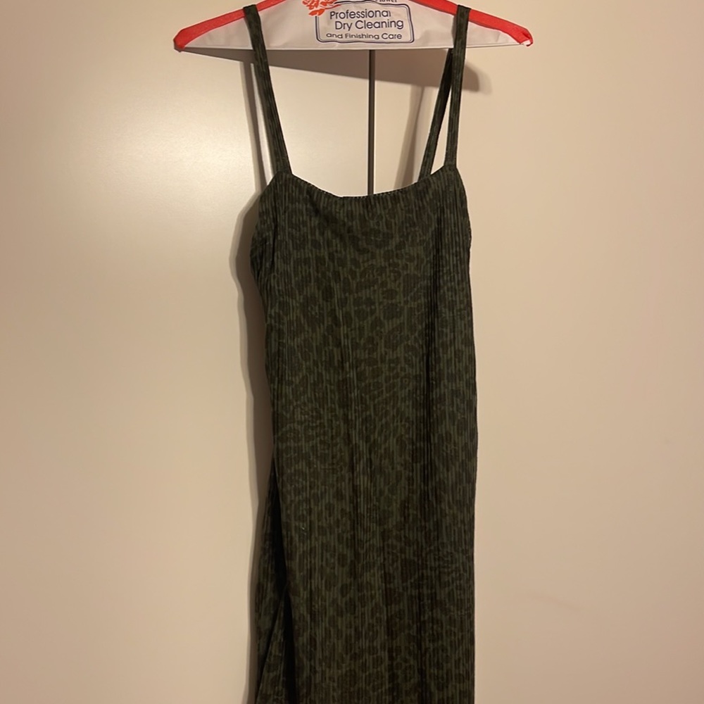 EXPRESS - NWOT WOMEN’S LEOPARD PRINT SQUARE NECK RIBBED MIDI DRESS - SIZE XS - Picture 5 of 9